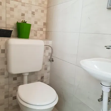 公寓 Apartmant With Sea View And Infront